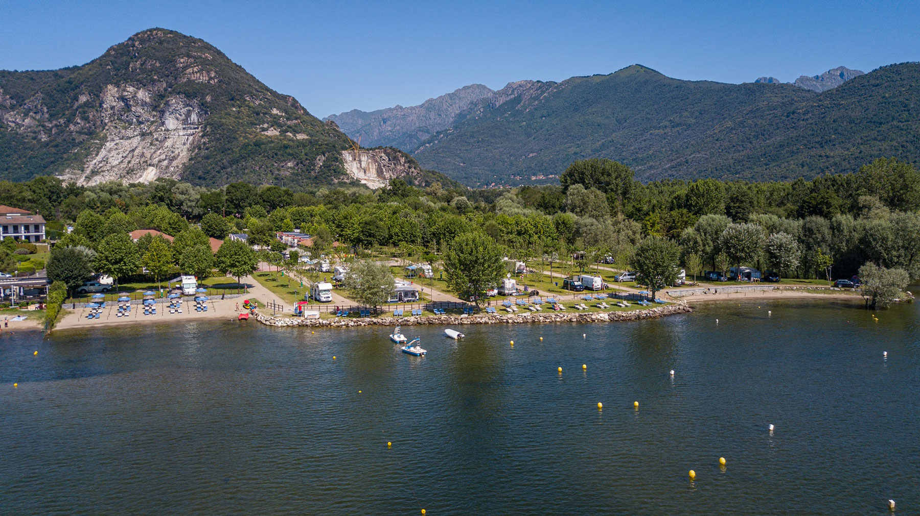 Urlaub am Lago Maggiore: Die perfekte Zeit für Ihre Ferienwohnung – Wassertemperatur Lago Maggiore im Fokus