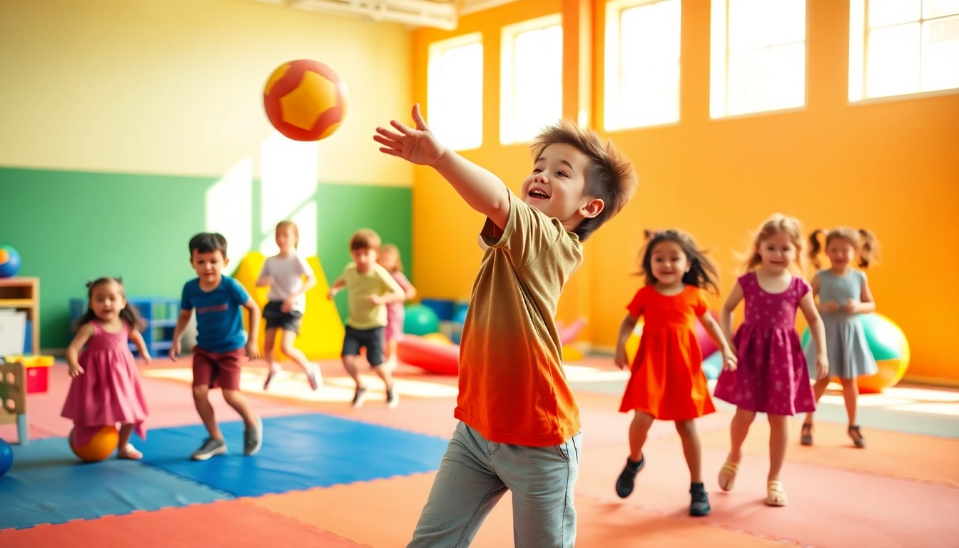Bewegungsspiele im Kindergarten: Kinder lachen und spielen, hier mehr erfahren.